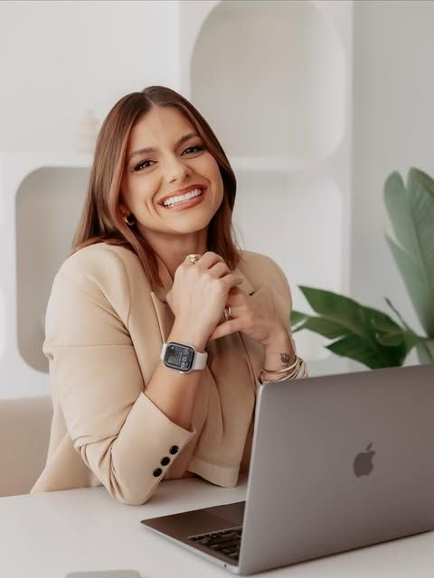 Portrait of Anika Rao, residential sales specialist